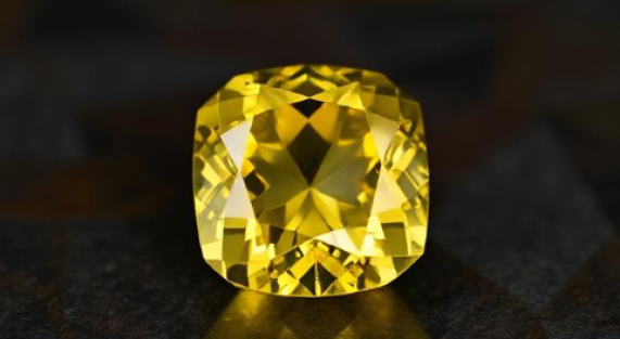 yellow sapphire in hindi